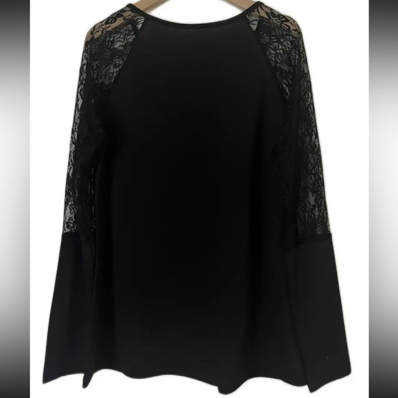 Vibrant Black Contrast Lace V-Neck T-Shirt -Micro Elastic Polyester Top - Picture 4 of 8